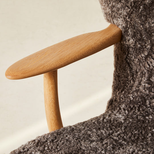 Pragh Chair