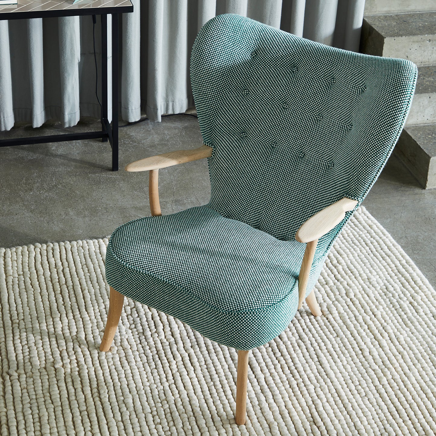 Pragh Chair