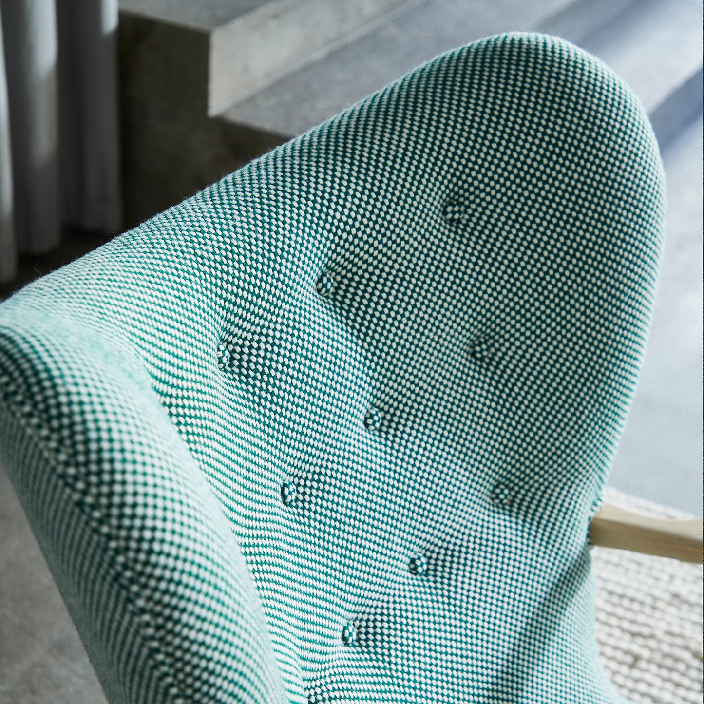 Pragh Chair